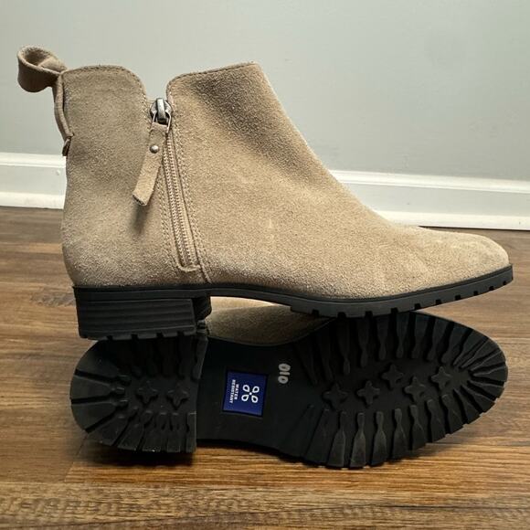 Caslon Brielle Water Resistant Bootie size 5.5M never worn outdoors MSRP $70 - Picture 2 of 13